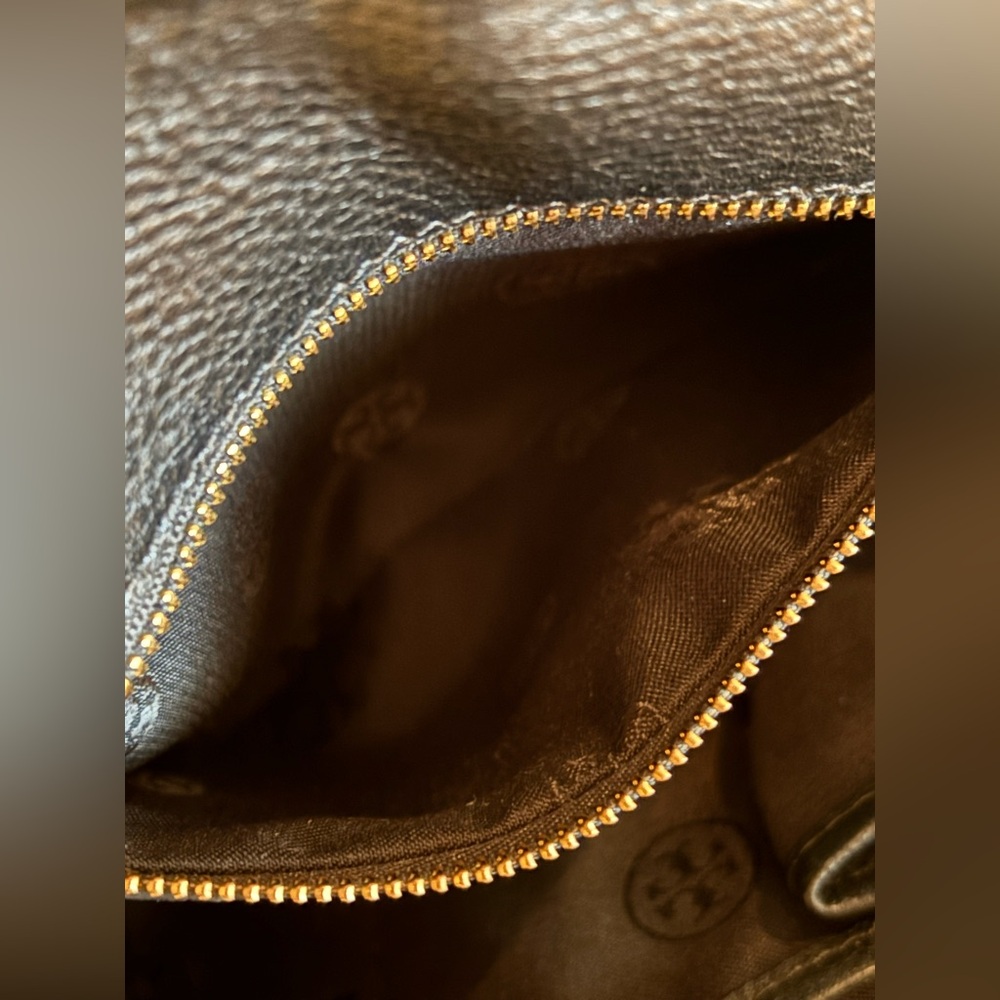 Tory Burch Crossbody Black Bag - Picture 5 of 9
